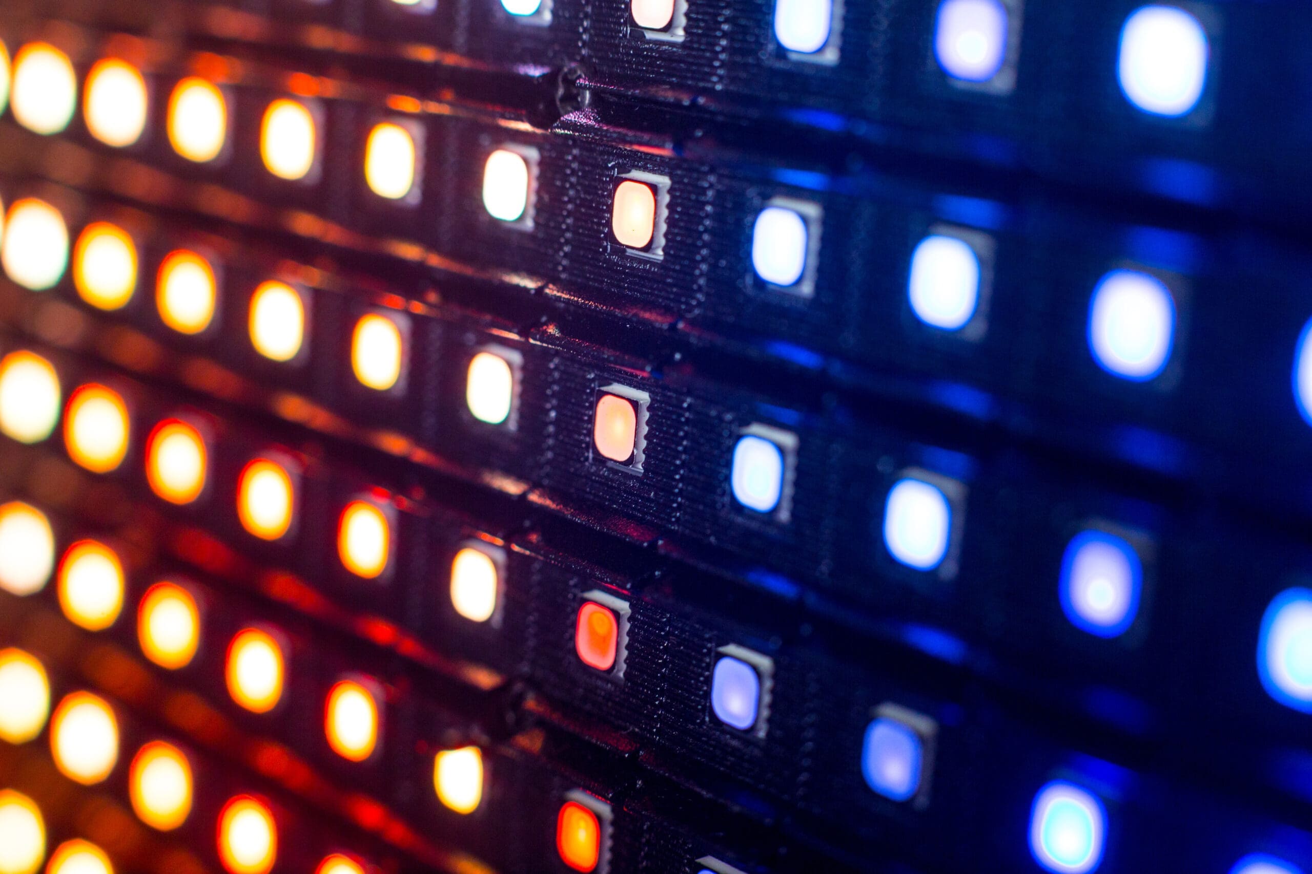 LED video wall with high saturated pattern